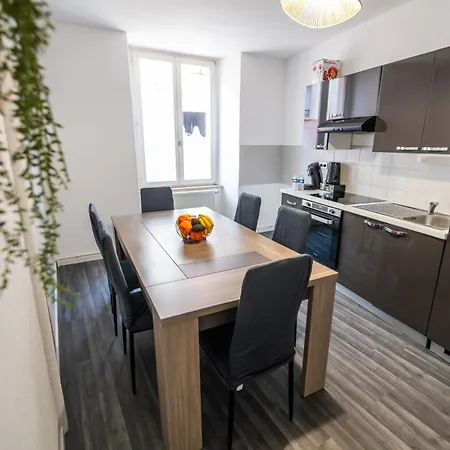 La Canopee - Parking - Centre - Netflix - 6 Pers - 66m2 شقة