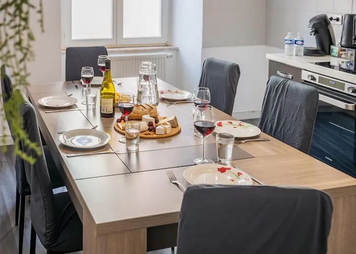 La Canopee - Parking - Centre - Netflix - 6 Pers - 66m2 شقة