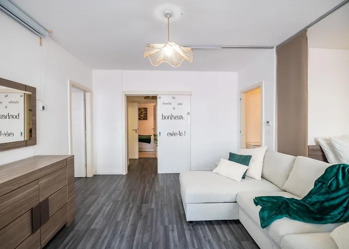 Appartement La Canopee - Parking - Centre - Netflix - 6 Pers - 66m2 Guebwiller