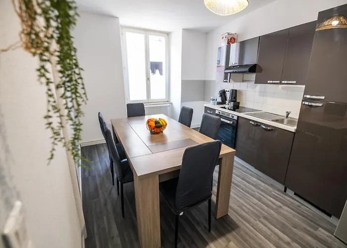La Canopee - Parking - Centre - Netflix - 6 Pers - 66m2 شقة